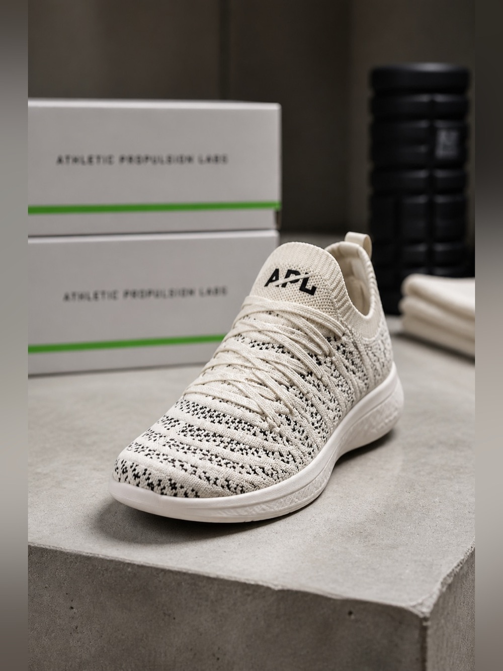 NIB APL Techloom Wave White/Black - Athletic Tennis Shoe Women’s 5 - Youth 3.5